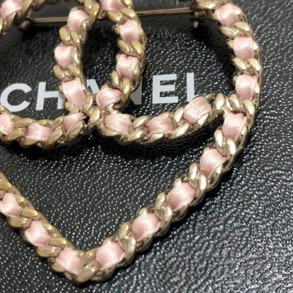 CHANEL CC Logo Pink Cord Heart Brooch Gold Tone Pin 09C Auth w/Box D-d1132 - Picture 4 of 9